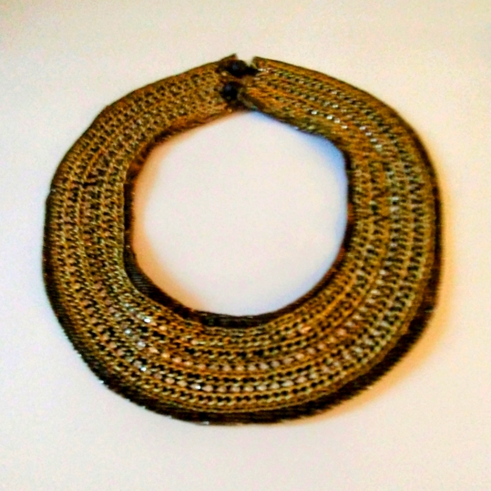 Beaded collar necklace